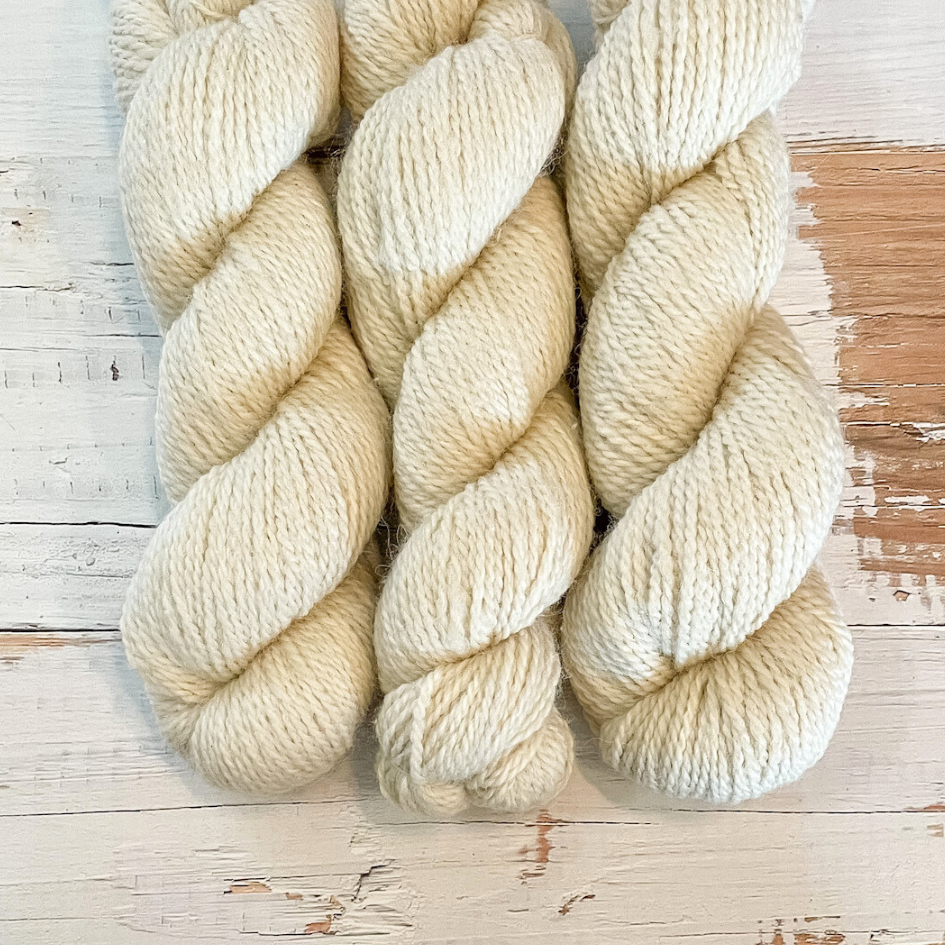 Cream Light Worsted Alpaca Yarn