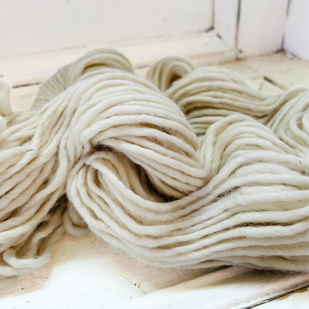 Natural Soft Spun Single Bulky Alpaca Yarn