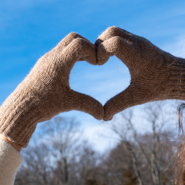 Is Alpaca Wool Itchy? Myths & Truths About This Soft Natural Fiber